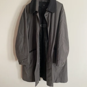 Kappa  - Fodrad kappa Strl 54  Funkar både för höst och vinter.  