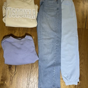 Gina tricot klädpaket  - Ett par med tröjor och med byxor! Fin kvalité. Storlek ca 11-14 år! pris kan diskuteras!! Skriv bara. Skriv för frågor! Passar fler åldrar. 