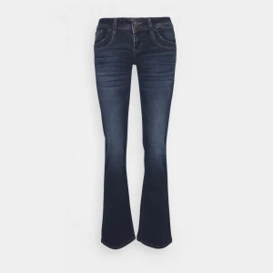 Ltb jeans - Säljer mina fina ltb jeans i modell Valerie welda wash 💗 Skriv gärna innan du trycker på köp nu 💗 Om flera vill köpa blir det budgivning 💗Original pris 829kr 💗