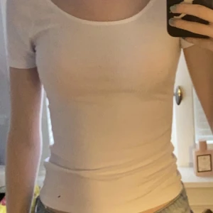 Vit T-shirt  - Vit T-shirt 