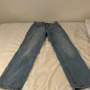Vintage jeans - Säljer då de inte kommer till användning längre💕💕