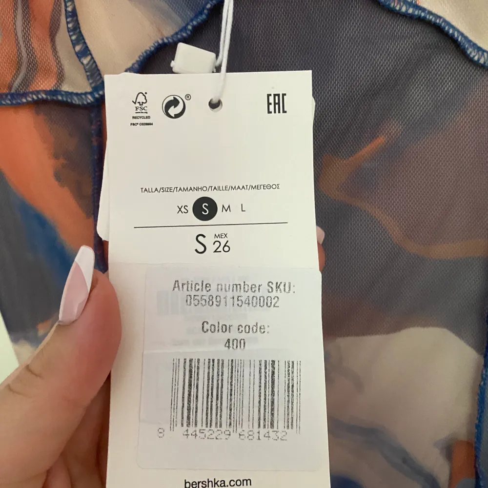 Jätte snygg klänning från Bershka, aldrig använd med prislapp kvar! Storlek S. Klänningar.