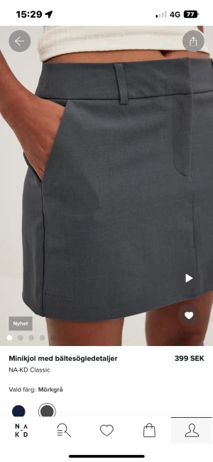 kostym kjol  - helt ny kostym kjol från na-kd. säljer då storleken inte passade🥺hör av er vid frågor eller om ni vill ha fler bilder! frakt tillkommer🫶🏻