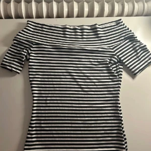 randig tröja  - fint skick