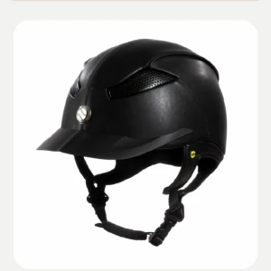 Ridhjälm - Säljer denna ridhjälmen i nyskick från lynx med läder över hela hjälmen💗 nypris 2399 kr! Kan diskutera priset☺️