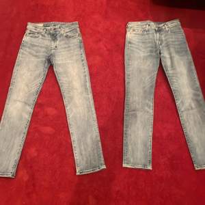 Levis jeans 501  550 för båda  300 för ett par