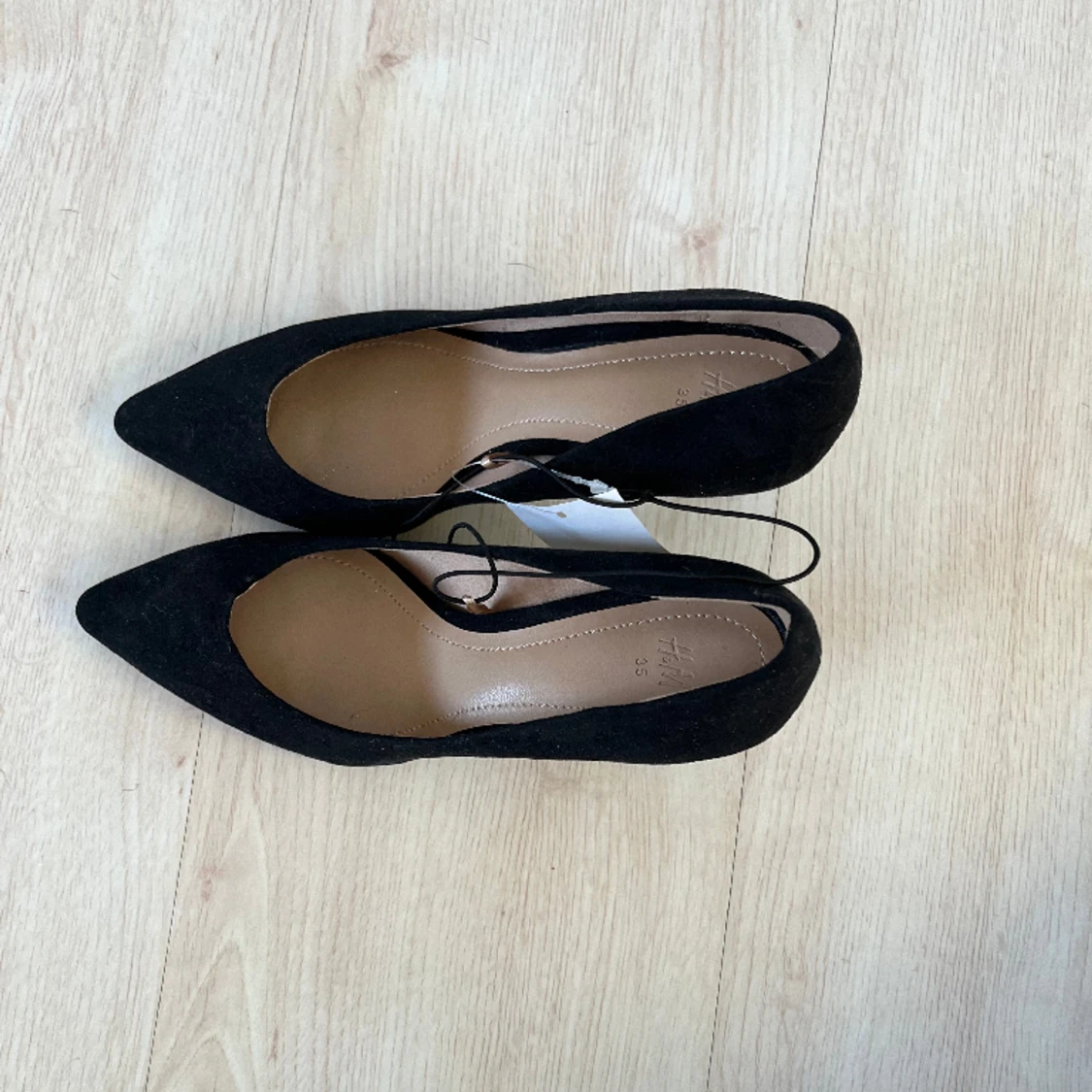 Oanvända skor, lapp kvar!  - 91