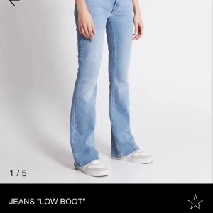 Bootcut jeans - Jättesnygga lågmidjade jeans från lager 157💗säljer då de är för korta för mig som är 170, nästan aldrig använda💗