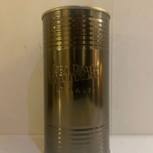 Jean Paul Gaultier ”le male” - En helt oanvänd god fräsch 40 ml parfym från Jean Paul Gaultier. Säljer pga att vi köpte fel doft