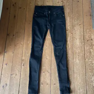 Skinny jeans från tiger of Sweden, o bra skick. Lågmidjade. 