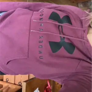 Under armour hoodie strl xs