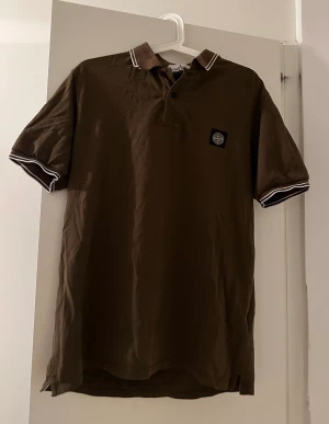 Stone island piké - Grön stone island piké skulle säga skick 9/10 storlek: XL