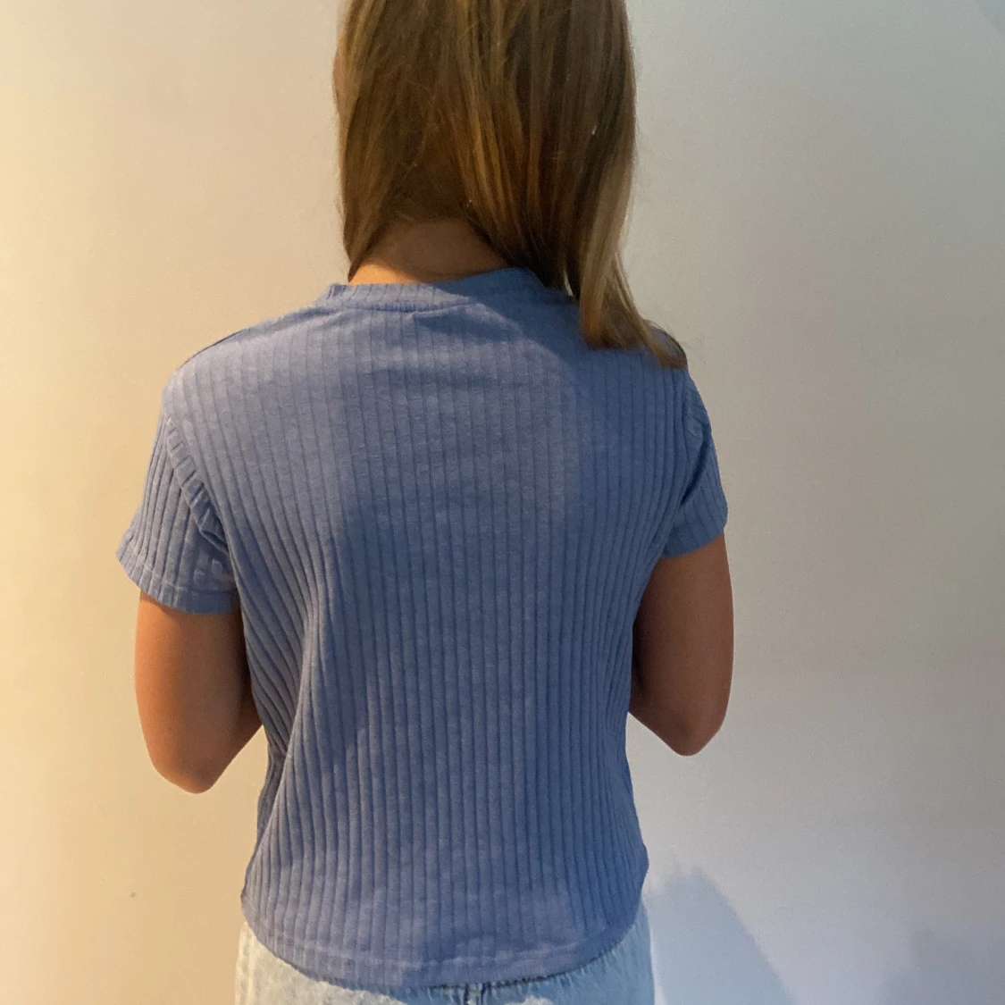 Blå tröja med knut - 91