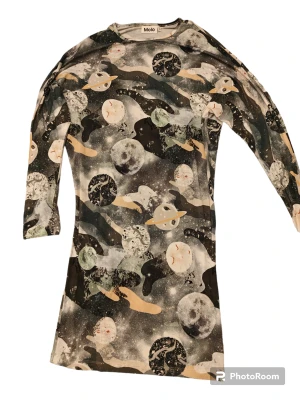 Molo klänning  - Molo klänning. Perfekt skick 🌟