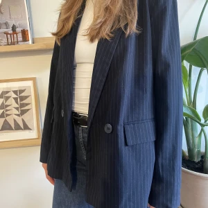 Kavaj - Randig kavaj i storlek S