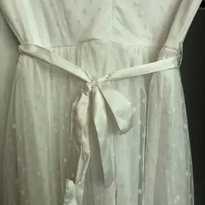 Supersöt klänning från Chiara Forthi. Använd endast en gång💕