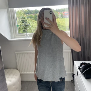 Topp - Jätte fin topp ifrån zara, nästan aldrig använd💗