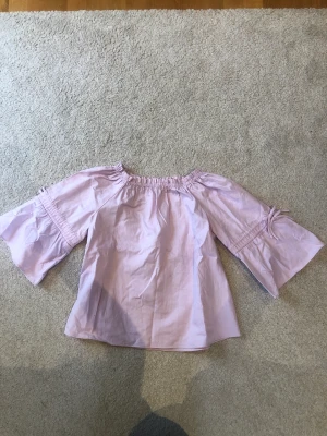 Ljuslila topp! - Jättefin lila topp! Nästan aldrig använd❤️❤️