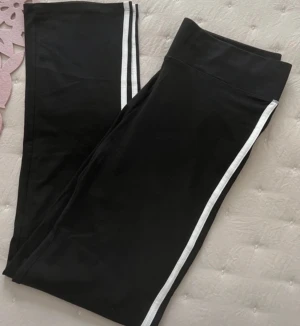 Svarta leggings  - Väldigt sköna leggings/tränings tights