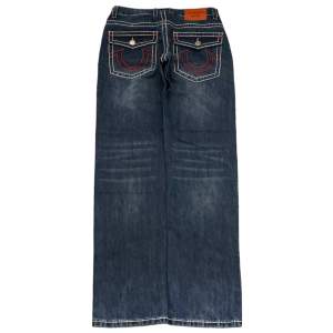 Straight True religion jeans. Storlek 30x34. Använd gärna köp nu!