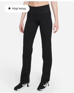 Byxa  - Hej, jag säljer nu mina yogapants från Nike, har inte alls använt dom mycket då de är för små för mig. Storlek xs. Om du är intresserad skickar jag gärna bilder på dem. Köparen står för frakten🫶nypris är 650kr