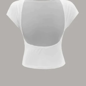 Vit topp  - Super fin vit tröja med öppen rygg. Säljer då den inte kommer till användning💞