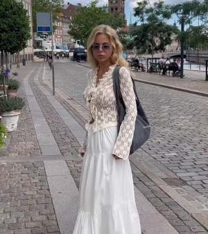 SPETSTOPP - Fin slutsåld topp från venderbys. Tyvärr något liten för mig, endast provad aldrig använd. Storlek XS/S. 