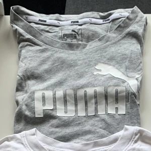 Puma T-Shirt - Puma T-Shirt XS: 25kr  Kan mötas upp Vid Köp av alla T-Shirts: 79kr Vid köp av alla kläder (Se profil) 249kr