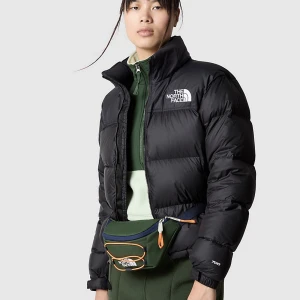 The north Face jacka  - En vinterjacka ifårn the north Face, använd en vinter så den är som ny Kontakta vid fler bilder eller intresse 🙌🏼