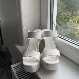 Secondhand  - Köpte secondhand men aldrig använt själv 