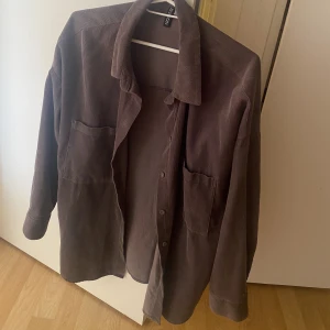 Jacka  - Tunn jättesnygg jacka 