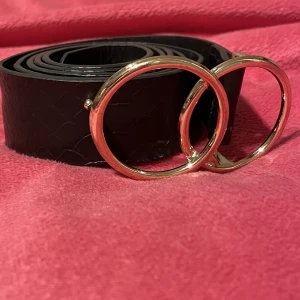 Bälte - Säljer för att det inte är min stil.