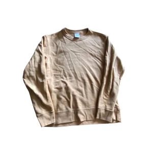 Zara sweater - Skick: 8/10 lätt använd  Strl: M