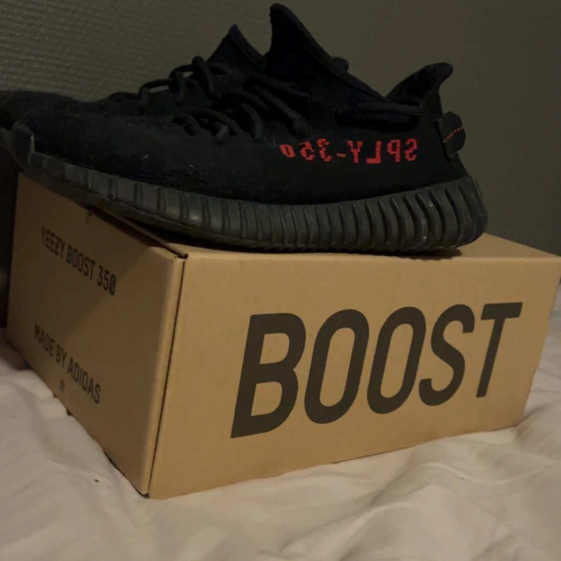 Yeezy boost 350 v2