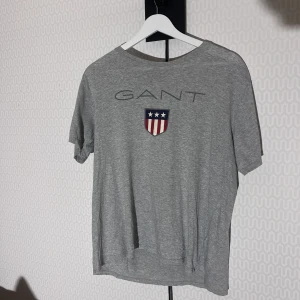 Gant t-shirt strl 176 cm  - Gant t-shirt