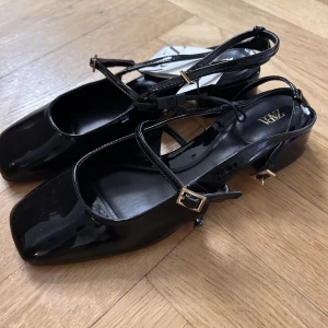 Ballerinaklack - Ååå världens bästa sko!! Råkade beställa två och glömde skicka tillbaka😵‍💫 helt oanvända och SÅ sköna!!💕