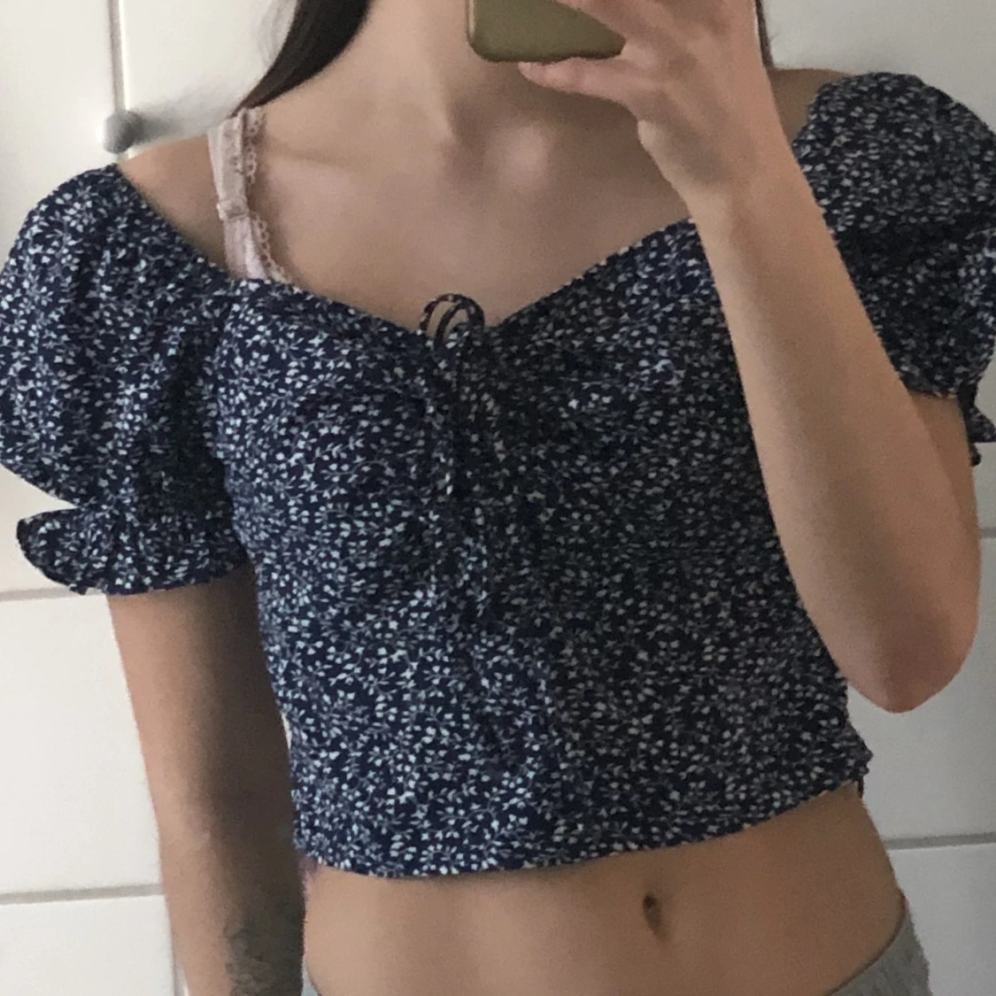 Blå blommig blus  - 90