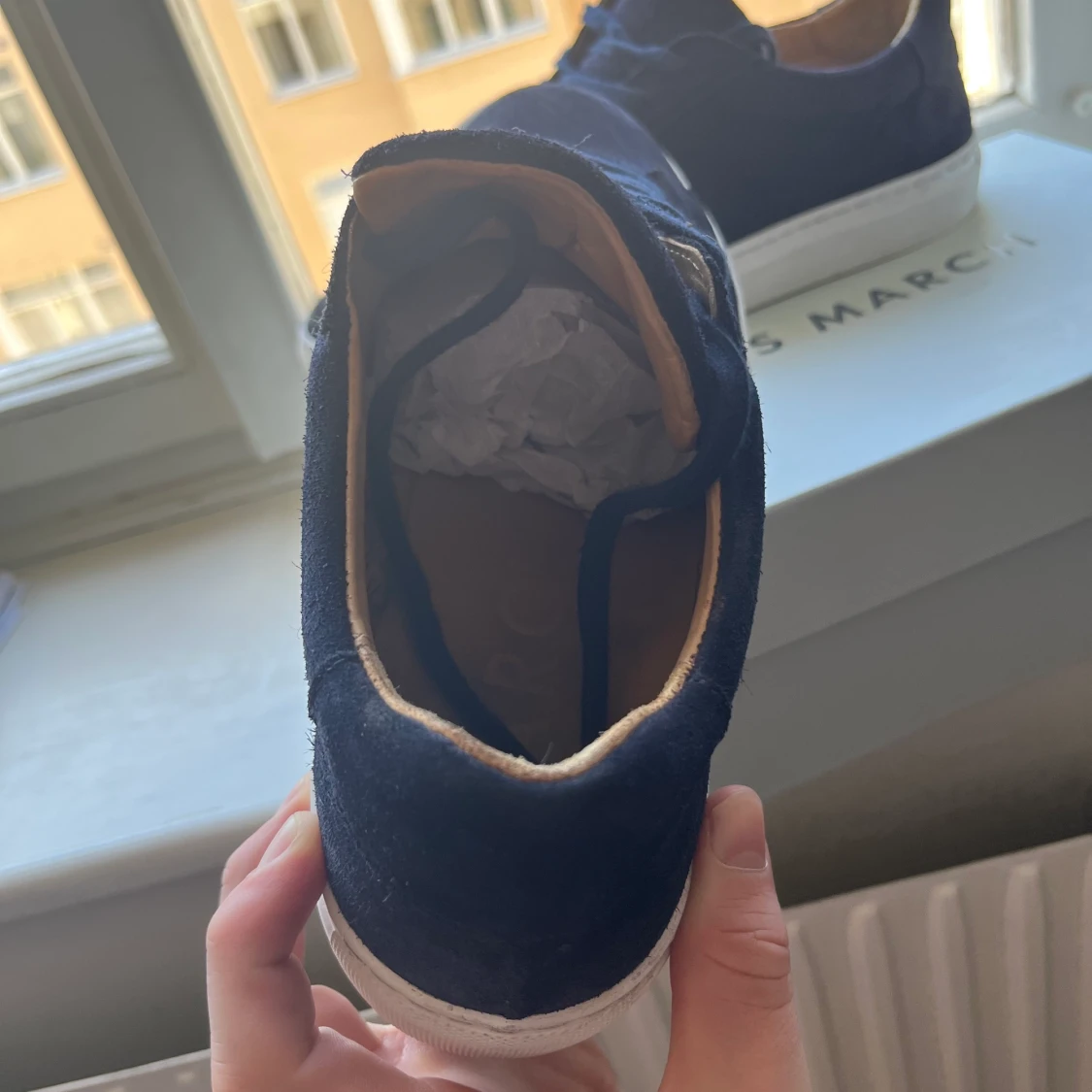 A days march ”sneakers” - 91