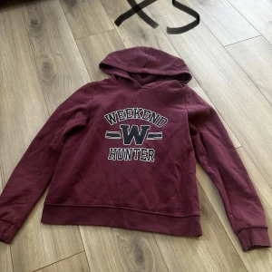 Weekend hunter hoodie  - Hoodie från H&M