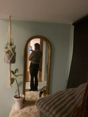 Mid Rick byxor  - Mid rica byxor, skönt material. Original pris 285kr 