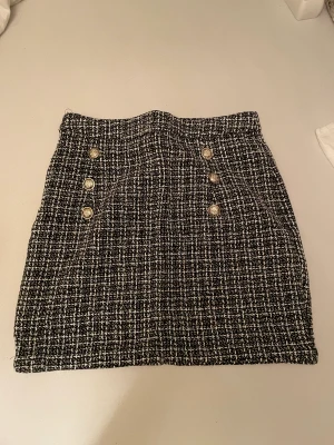 Två kjolar för 100 kr - Passar både S/M