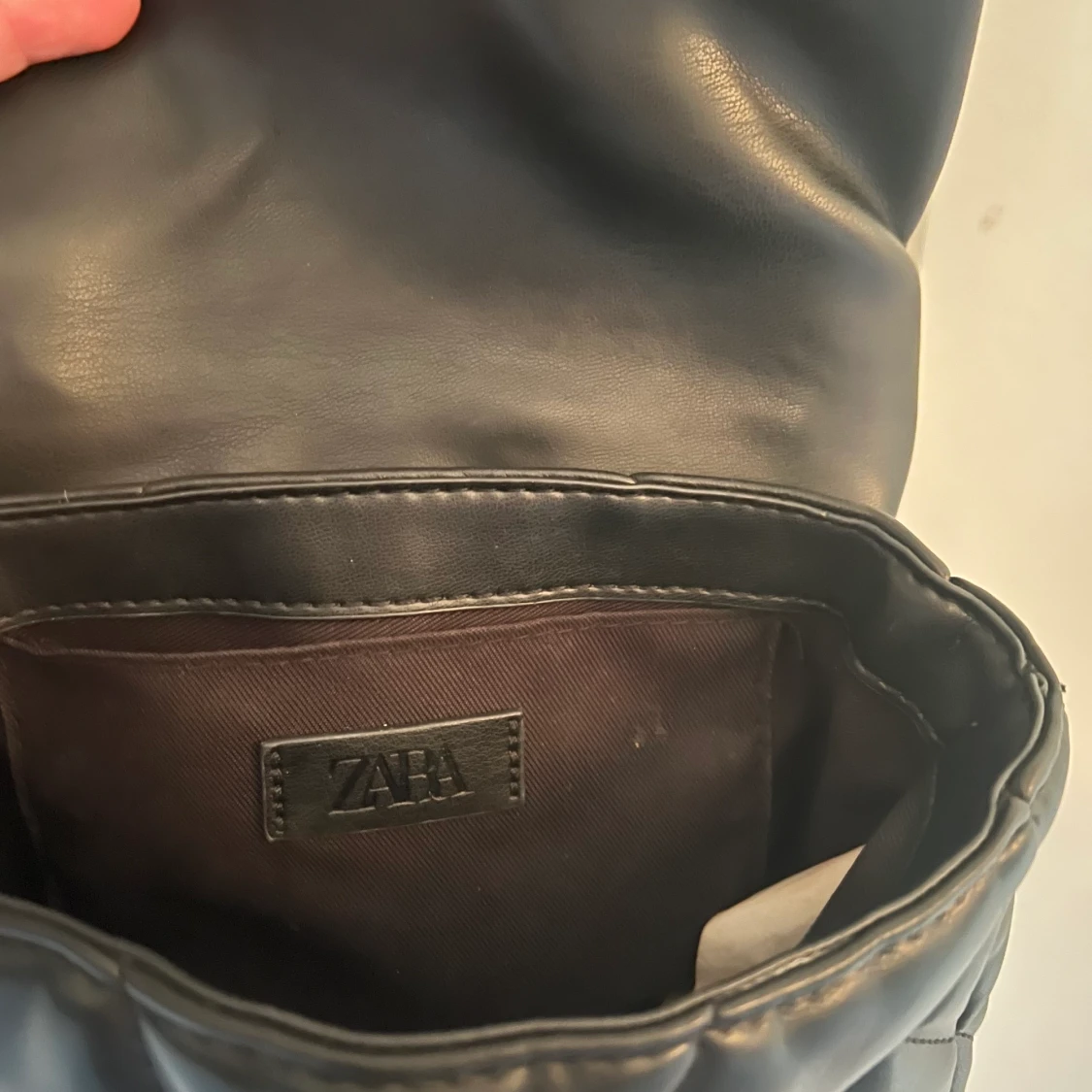 Zara väska  - 91