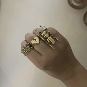 Ring - SUPER snygg ring i rostfritt stål