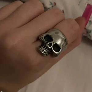 döskalle ring - rostfri💗