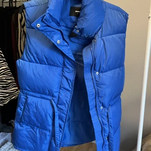 Puffig väst - Använt få gånger 