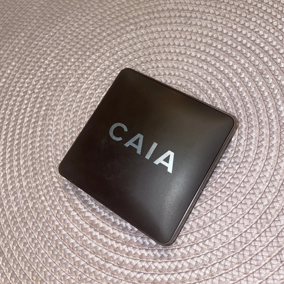 Caia matte bronzer