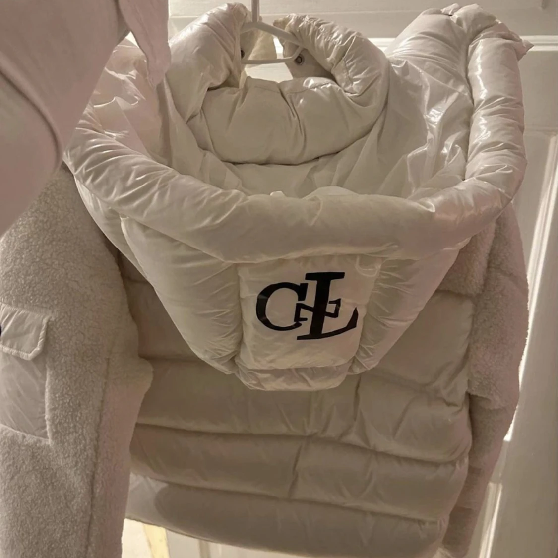 Christian Lane jacka 