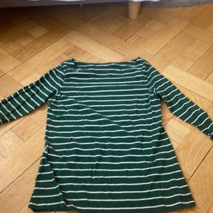 Our best basics tröja medelärmad grön och vit - Cool, grön vit, tröja, lång ärmar t-shirt, Nice 