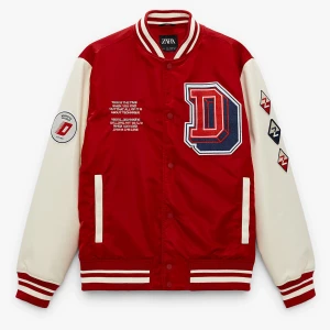 zara jacka - jättefin bomberjacka från zara⚡️storlek L men passar mindre storlekar om man vill ha en lite mer oversize fit❤️‍🔥nypris runt 100€❤️‍🔥pris kan diskuteras