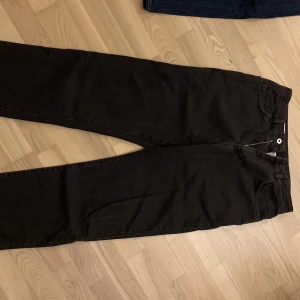 Jeanse  - Bra sick, rak modell